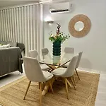 Apartment Amazing Ocean View Steps From The