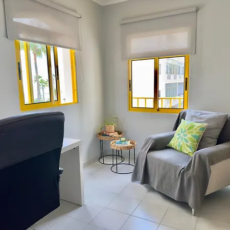 Amazing Ocean View Steps From The * Quarteira