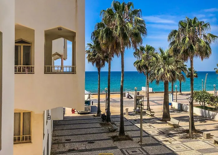 Amazing Ocean View Steps From The Apartman Quarteira