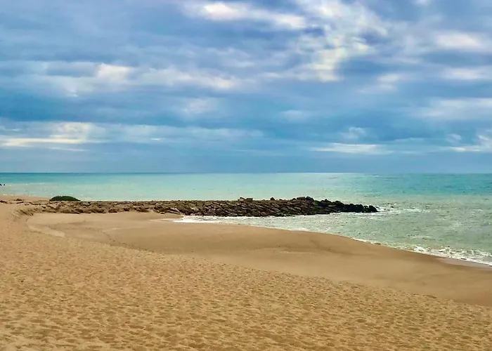 Amazing Ocean View Steps From The Apartman Quarteira