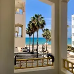Amazing Ocean View Steps From The Apartmán