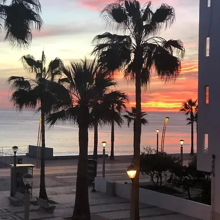 Apartment Amazing Ocean View Steps From The *