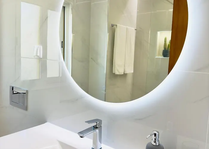 Διαμέρισμα Amazing Ocean View Steps From The *